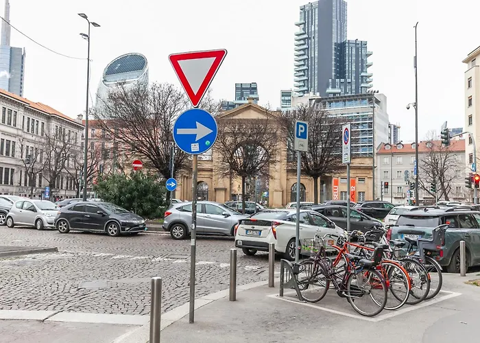 Stile E Comodità Nel Vivace Centro Di Milano